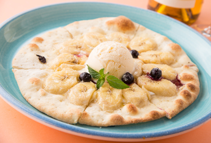 バナナのPizza バニラジェラート添え